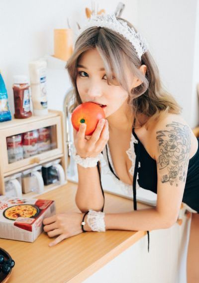 楼上的女邻居在线观看_1080P在线播放